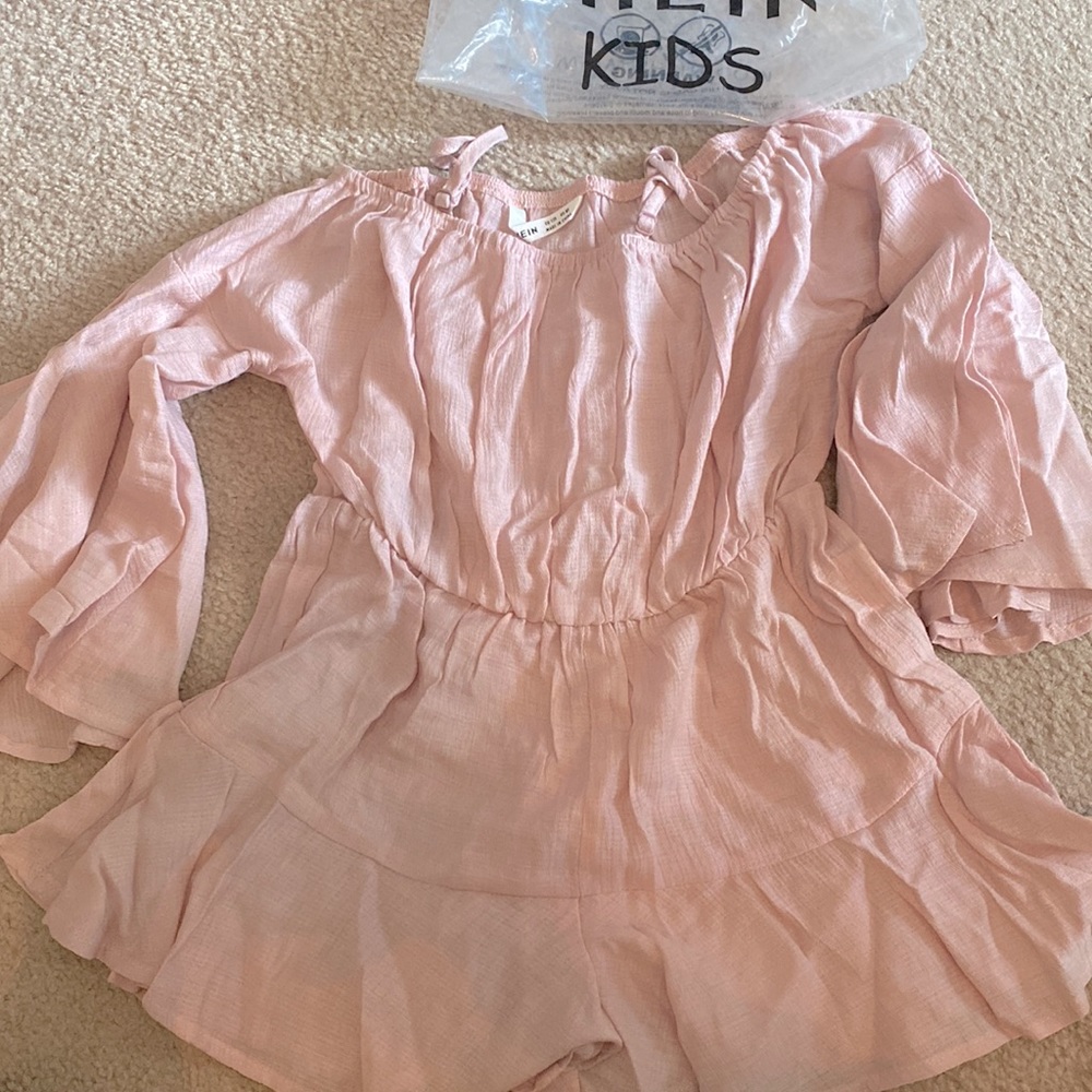 Super cute kids romper!